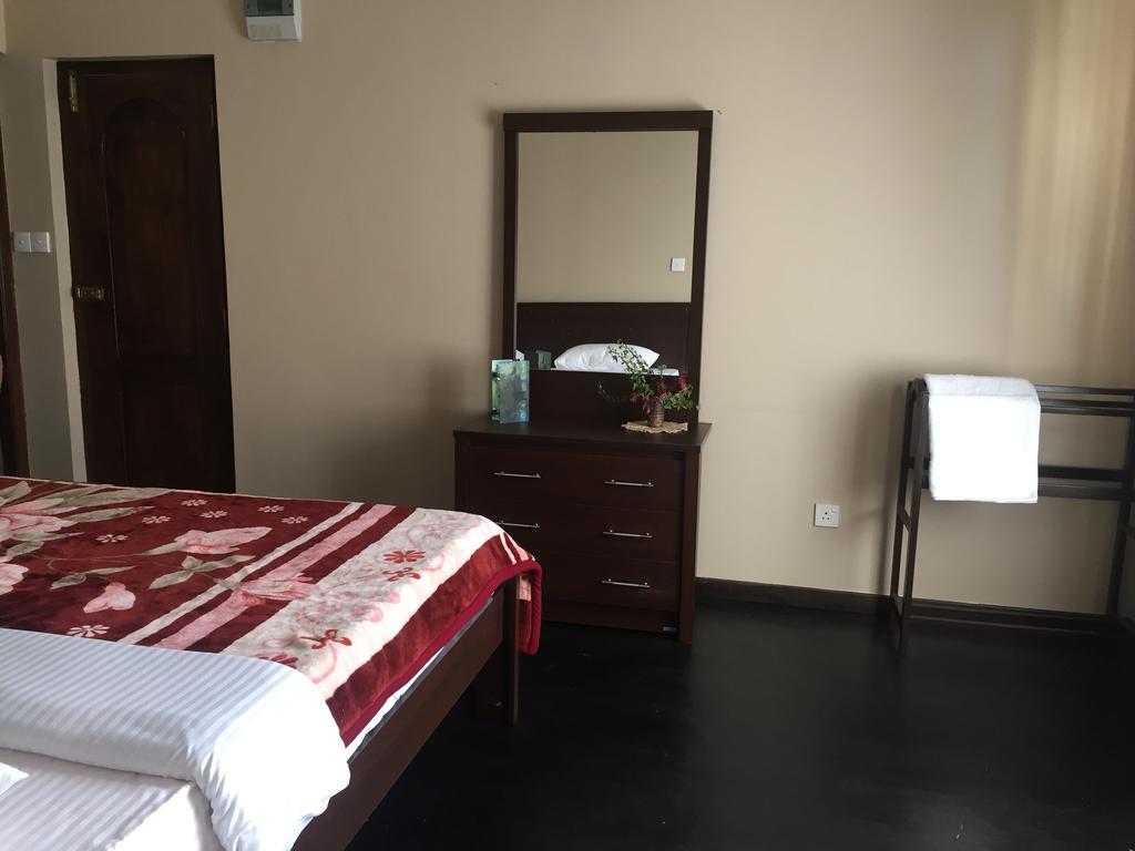 Perera Homestay Nuwara Eliya Exterior photo